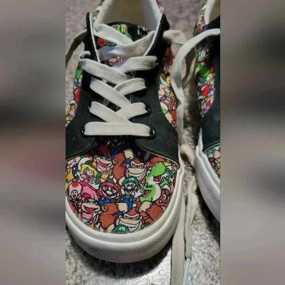 Super Mario sneaker - Picture 2 of 5